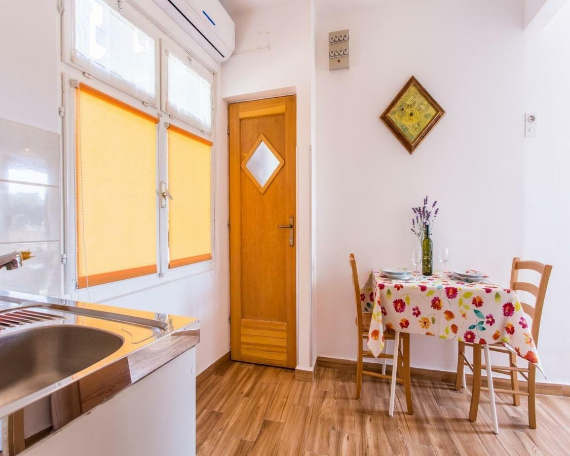 Apartment In Vrbnik/Insel Krk 36873 エクステリア 写真
