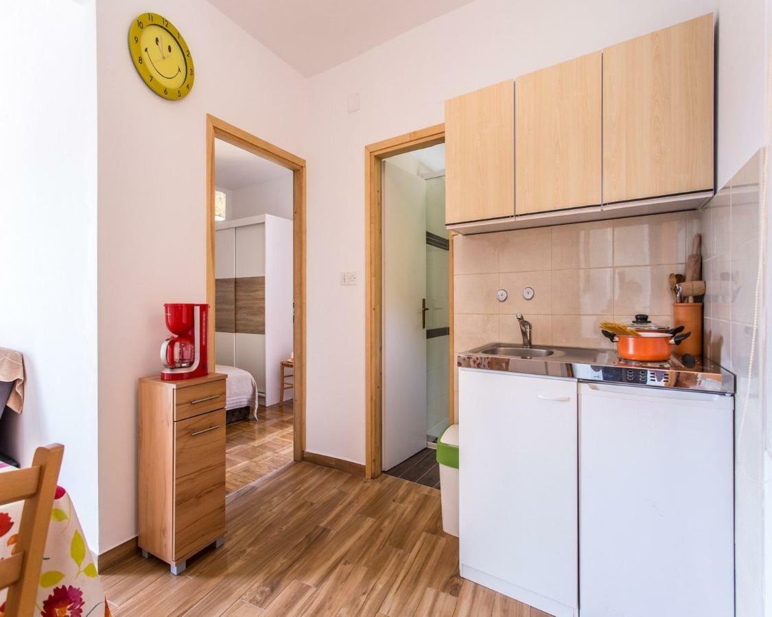 Apartment In Vrbnik/Insel Krk 36873 エクステリア 写真